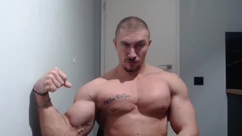  ------- SEX SHOW WITH GUYS AND GIRLS  MUSCLE SHOW online show from 1, 12, 2024