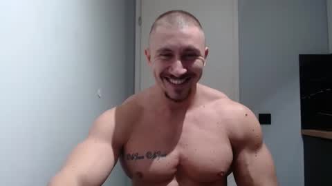  ------- SEX SHOW WITH GUYS AND GIRLS  MUSCLE SHOW online show from 21, 12, 2024