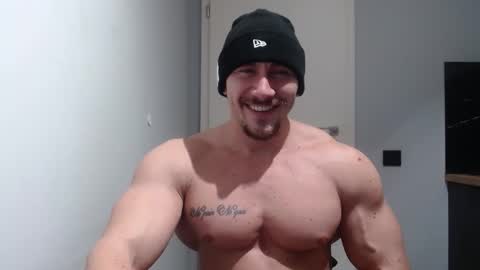  ------- SEX SHOW WITH GUYS AND GIRLS  MUSCLE SHOW online show from 4, 1, 2025