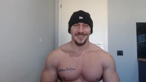  ------- SEX SHOW WITH GUYS AND GIRLS  MUSCLE SHOW online show from 11, 1, 2025