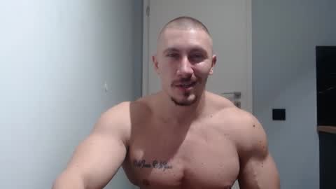  ------- SEX SHOW WITH GUYS AND GIRLS  MUSCLE SHOW online show from 28, 1, 2025