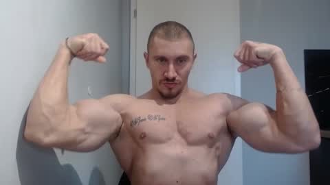  ------- SEX SHOW WITH GUYS AND GIRLS  MUSCLE SHOW online show from 6, 2, 2025