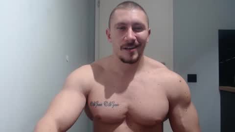  ------- SEX SHOW WITH GUYS AND GIRLS  MUSCLE SHOW online show from 26, 2, 2025