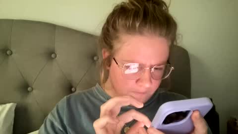 Angel of Light online show from 4, 2, 2025