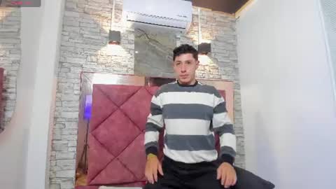 Snapshot of angelsbeaumont chatting on 13, 7, 2026 Angel Beaumont online show from 13, 7, 2026