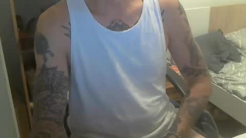 Snapshot of angelsound777 chatting on 12, 10, 2025 angelsound777 online show from 12, 10, 2025