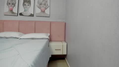 Snapshot of angelstonne_ chatting on 10, 3, 2025 Angel online show from 10, 3, 2025