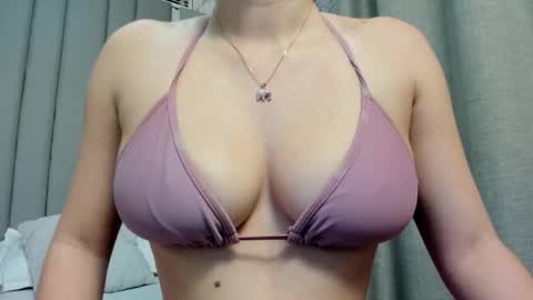 Snapshot of angelstonne_ chatting on 17, 9, 2025 Angel online show from 17, 9, 2025