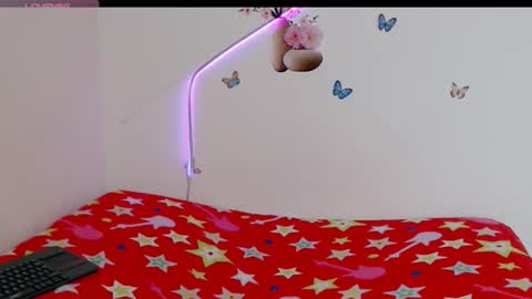 Snapshot of angelyxs chatting on 2, 11, 2025 Angelyxs online show from 2, 11, 2025