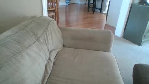 Snapshot of angh21 chatting on 8, 3, 2025 Bill M. online show from 8, 3, 2025