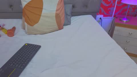 angi_lozano online show from 15, 1, 2026