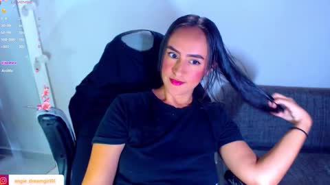 IG angie dreamgirl01 online show from 31, 1, 2026