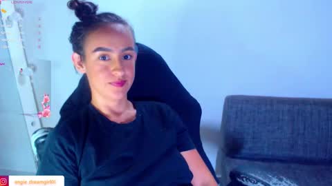 IG angie dreamgirl01 online show from 25, 2, 2026