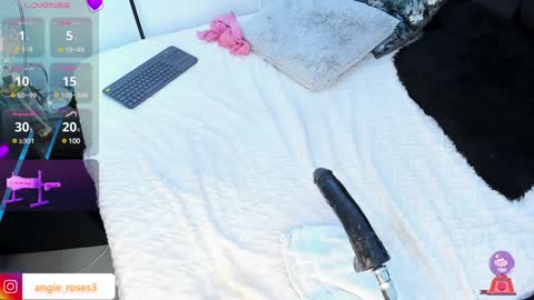 Snapshot of angiee_roses chatting on 23, 1, 2025 angiee roses online show from 23, 1, 2025