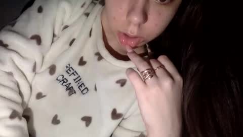 Angel Cute online show from 5, 3, 2026