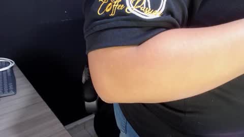 Snapshot of angy_ro12 chatting on 9, 2, 2026 angy online show from 9, 2, 2026