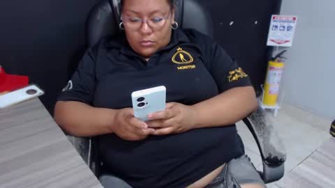 Snapshot of angy_ro12 chatting on 13, 7, 2026 angy online show from 13, 7, 2026