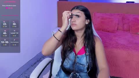 Snapshot of aniie_princess_18 chatting on 13, 9, 2025 anni online show from 13, 9, 2025