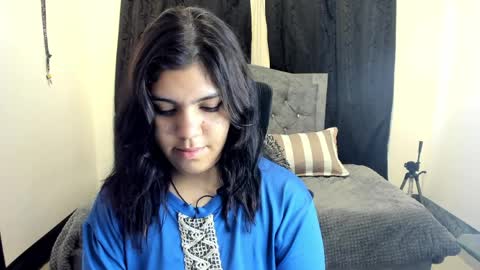 Anissa online show from 7, 4, 2026