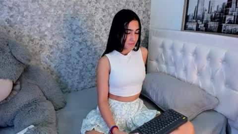 anika_h online show from 11, 2, 2026