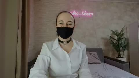 anikabloom online show from 5, 2, 2025