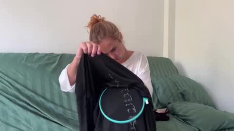 anita__hills online show from 31, 12, 2024