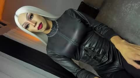 Miss Ann online show from 22, 11, 2025