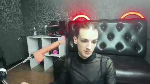 Snapshot of anjella_botton chatting on 6, 7, 2026 Angel online show from 6, 7, 2026