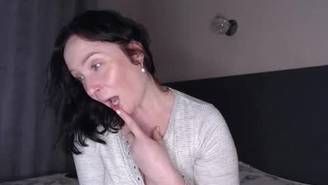 Snapshot of anjutka08 chatting on 26, 3, 2026 anjutka08 online show from 26, 3, 2026