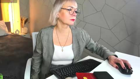 ann_annise online show from 13, 2, 2026