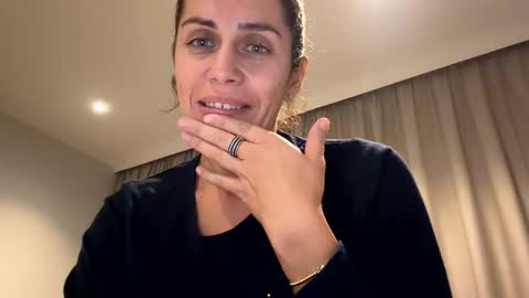 Anna online show from 5, 11, 2025