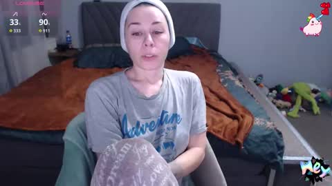 Anadirectgirl online show from 9, 11, 2025