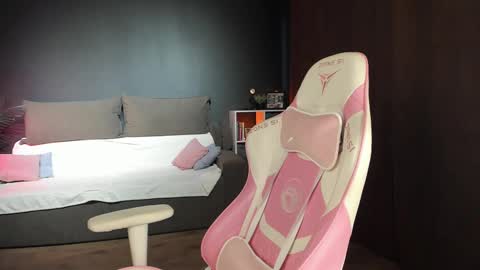 AnnaThe next stream is tomorrow online show from 14, 2, 2025