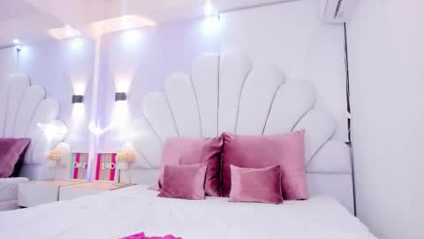 Snapshot of anna_jules chatting on 18, 12, 2025 Anna Jules online show from 18, 12, 2025