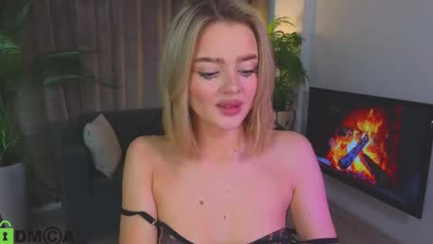 Snapshot of anna_nickol chatting on 24, 10, 2025 Anna online show from 24, 10, 2025