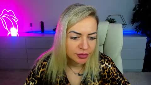 anna_snow9 online show from 18, 9, 2025