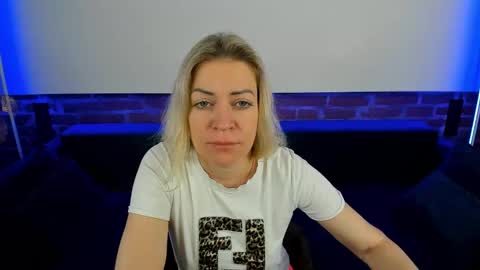 anna_snow9 online show from 21, 10, 2025