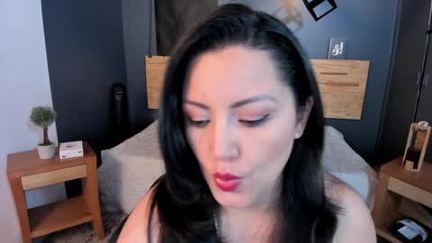 Anna online show from 9, 1, 2025