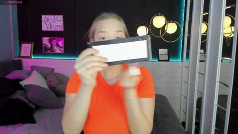 Snapshot of annabelle_art chatting on 7, 12, 2024 Annabelle online show from 7, 12, 2024