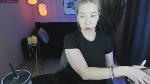 Snapshot of annabelle_art chatting on 8, 12, 2024 Annabelle online show from 8, 12, 2024
