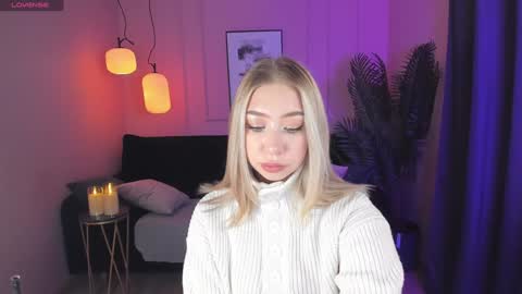 Snapshot of annabelle_art chatting on 19, 12, 2024 Annabelle online show from 19, 12, 2024