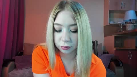 Snapshot of annabelle_art chatting on 4, 2, 2025 Annabelle online show from 4, 2, 2025
