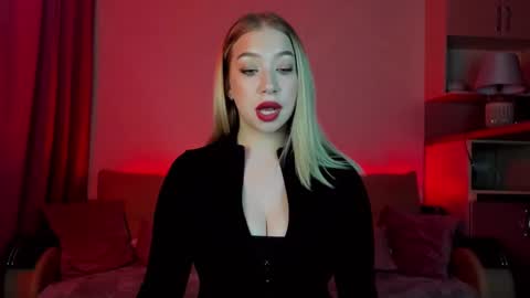 Snapshot of annabelle_art chatting on 22, 2, 2025 Annabelle online show from 22, 2, 2025