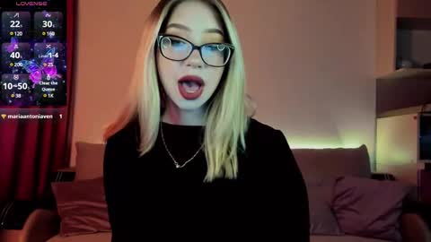Snapshot of annabelle_art chatting on 11, 3, 2025 Annabelle online show from 11, 3, 2025