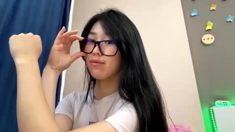 Snapshot of annabellegallego chatting on 16, 10, 2025 Aya online show from 16, 10, 2025