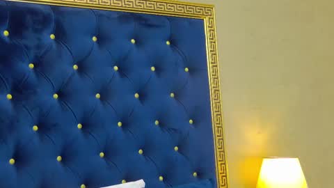 Anna online show from 4, 3, 2025