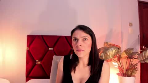 Snapshot of annabrookks chatting on 6, 6, 2026 AnnaBrooks online show from 6, 6, 2026