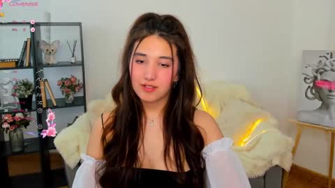 Anna online show from 8, 3, 2025