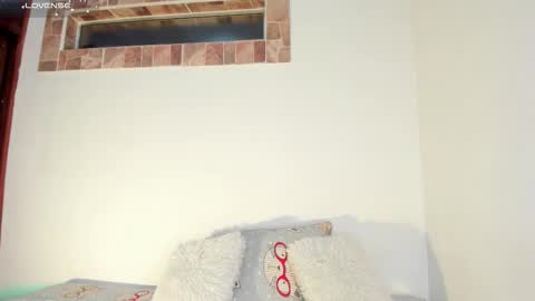 annafoox_ online show from 1, 11, 2025