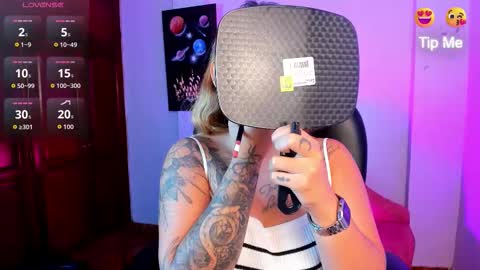 Ana Foxxx online show from 10, 2, 2026